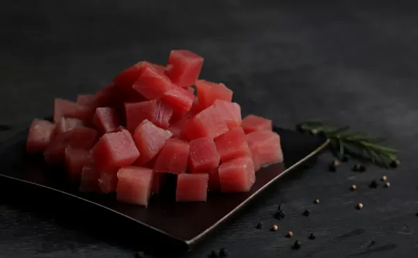 Yellowfin Tuna (Kera) Boneless Cubes