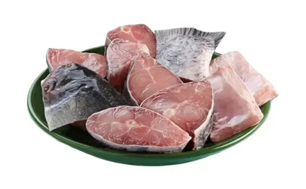 Catla (Theppu) Medium Bengali Cut (With Head)