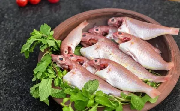 Pink Perch Medium - Whole Cleaned (With Head)